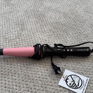❤️Remington Pink and Black Curling Wand